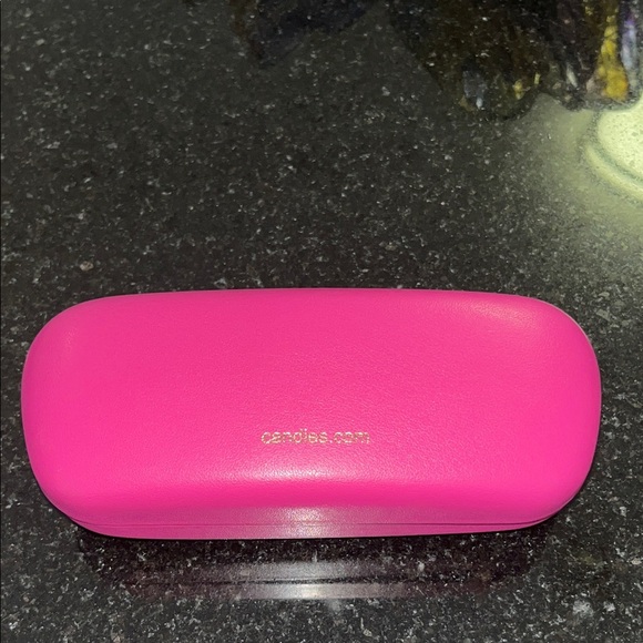 Candie's Vintage Y2K Pink Glasses Case with Gold Logo - Picture 4 of 6